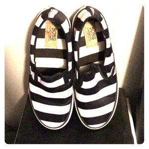 Black and white Bobs